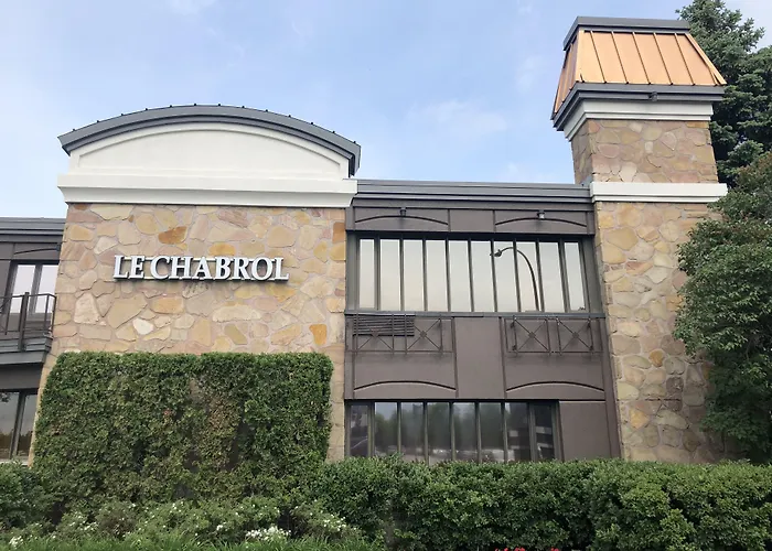 Le Chabrol Hotel&Suites Montreal